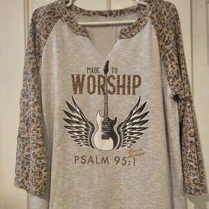 CATOS GRAPHIC TEES FOR WOMEN L